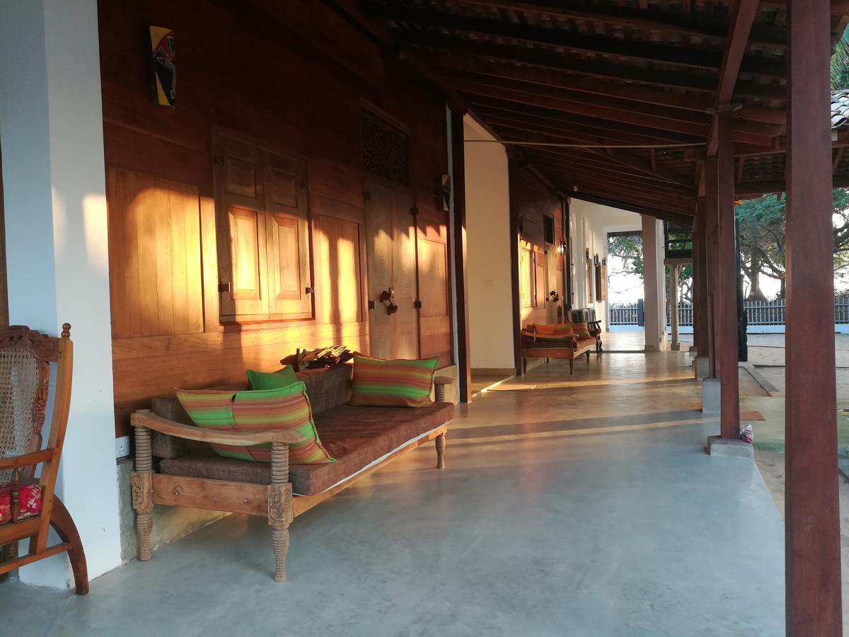 Red Coral Kitesurfing Resort Kalpitiya Bagian luar foto